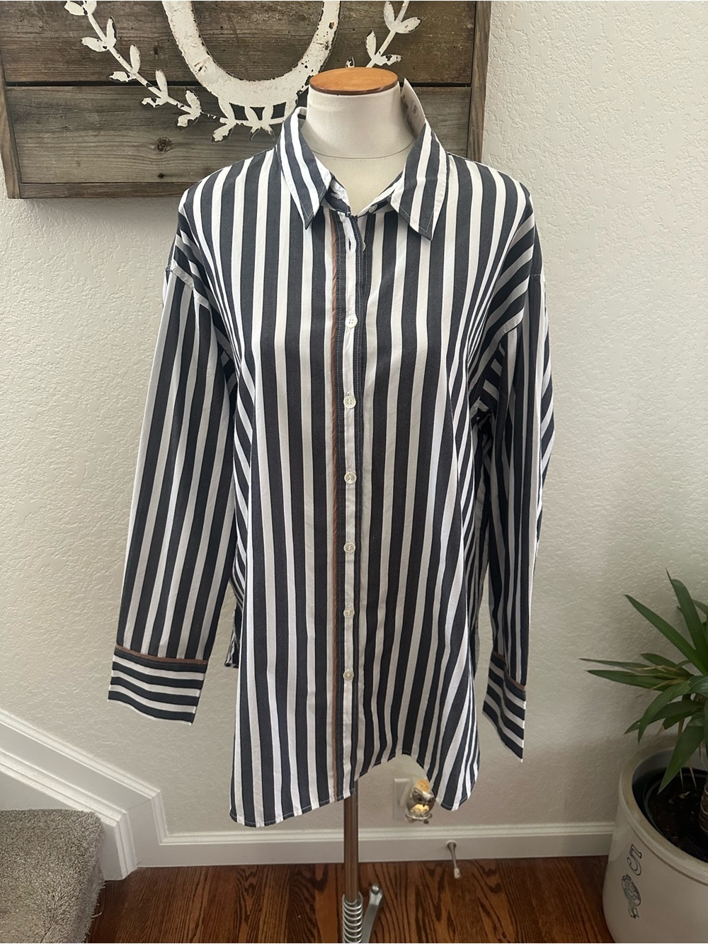 Evereve Xirena Gillan Ink and White Vertical Stripe Button-Up Shirt 100% cotton